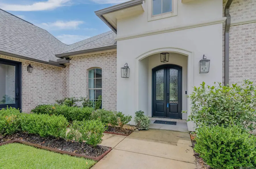 36501 Royal Oak Dr, Prairieville, LA 70769 - #2