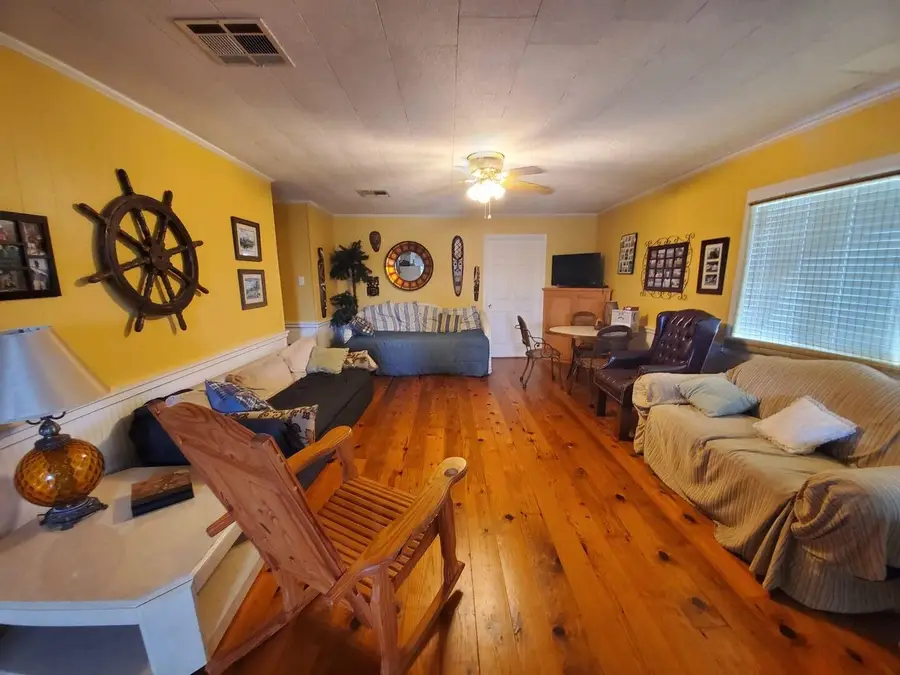 114-B West Central Avenue, Grand Isle, LA 70358 - #2