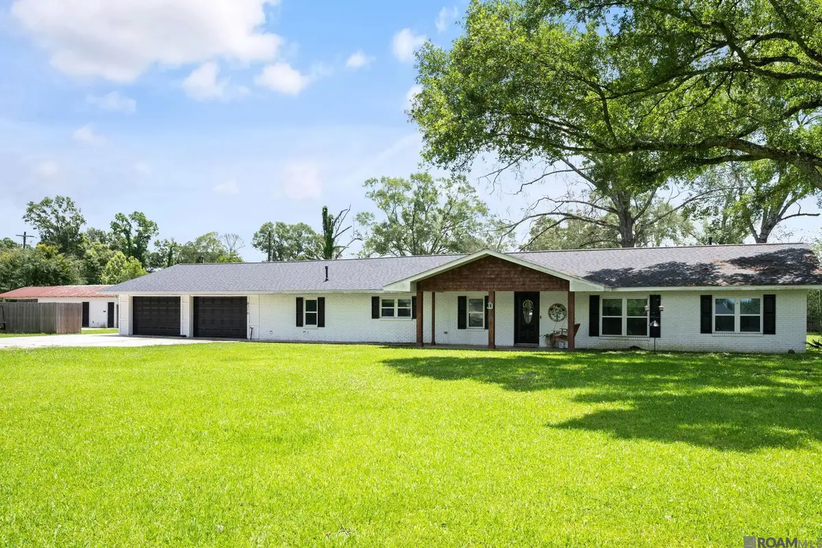 8716 James St, Denham Springs, LA 70726 - #1