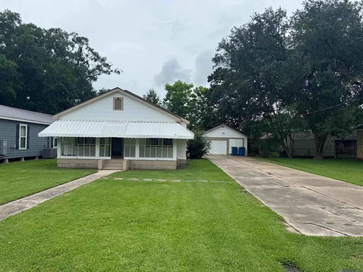 734 Maryland Ave, Port Allen, LA 70767 - #1