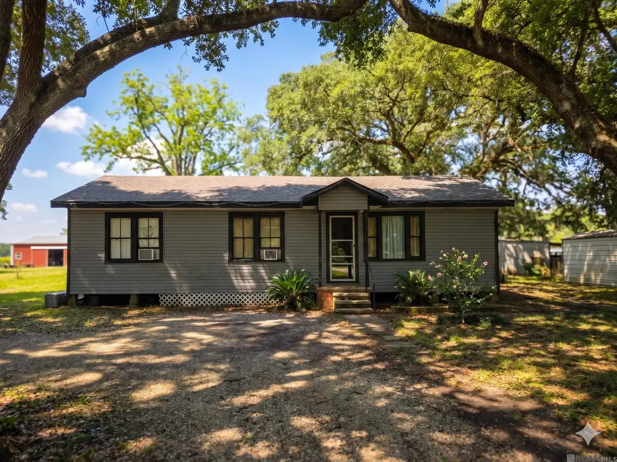 11483 Beco Rd, Saint Amant, LA 70774 - #1