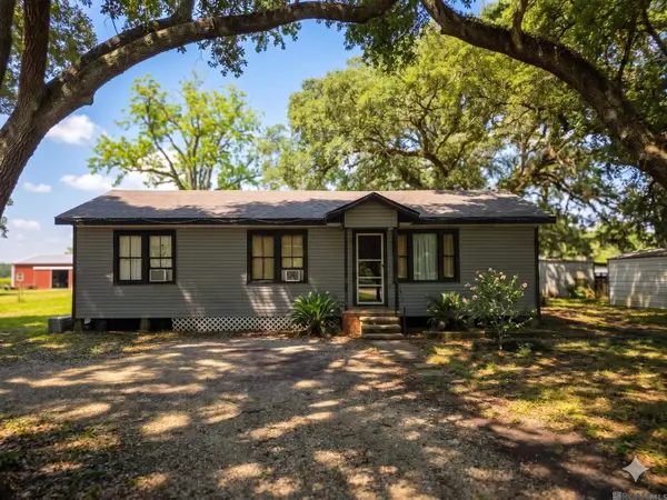 11483 Beco Rd, St Amant, LA 70774