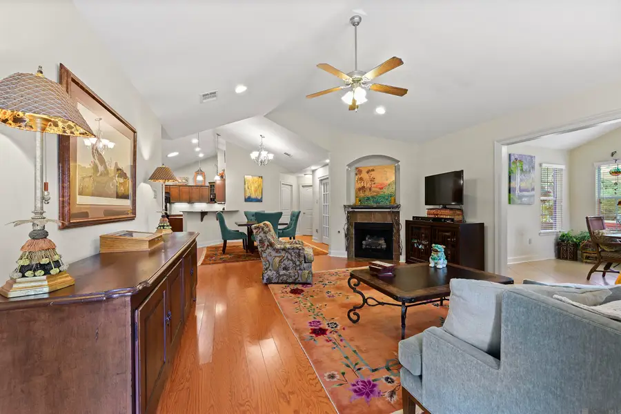 7111 Village Maison Ct #72, Baton Rouge, LA 70809 - #2