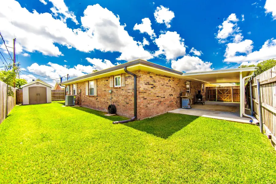 613 Walker Dr, Houma, LA 70364 - #2
