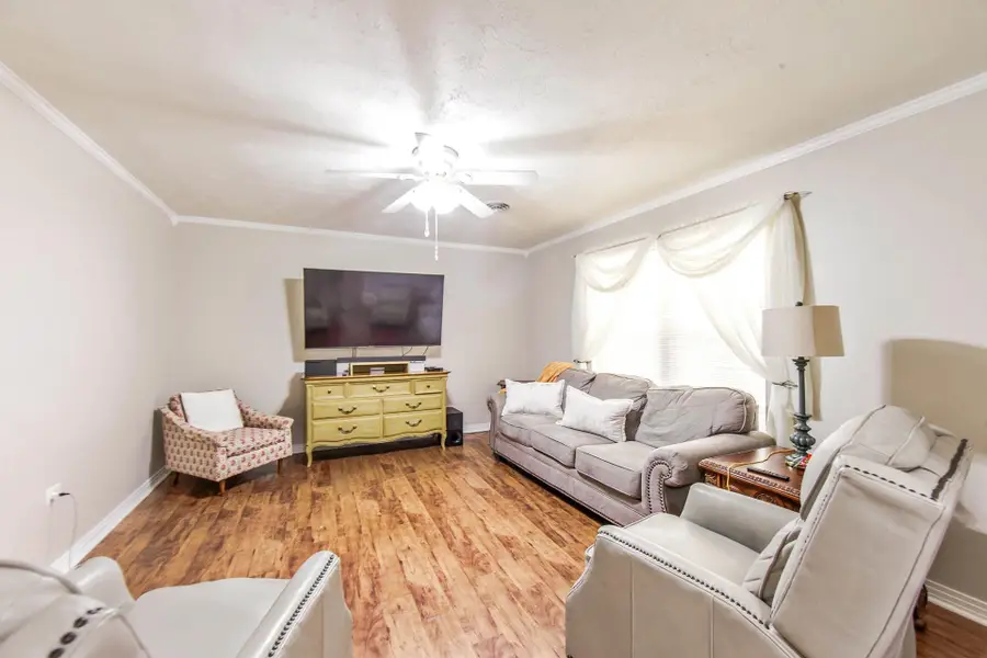 613 Walker Dr, Houma, LA 70364 - #3
