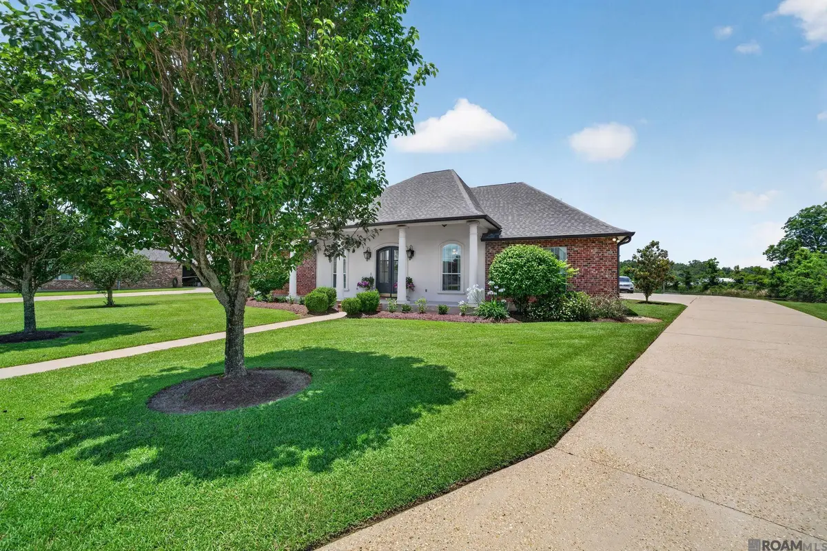 11177 Toria Ln, Saint Amant, LA 70774 - #1