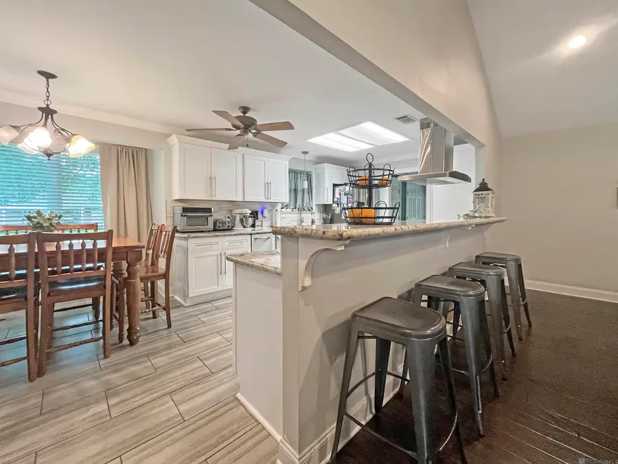 8232 Hermitage Dr, Denham Springs, LA 70726 - #3