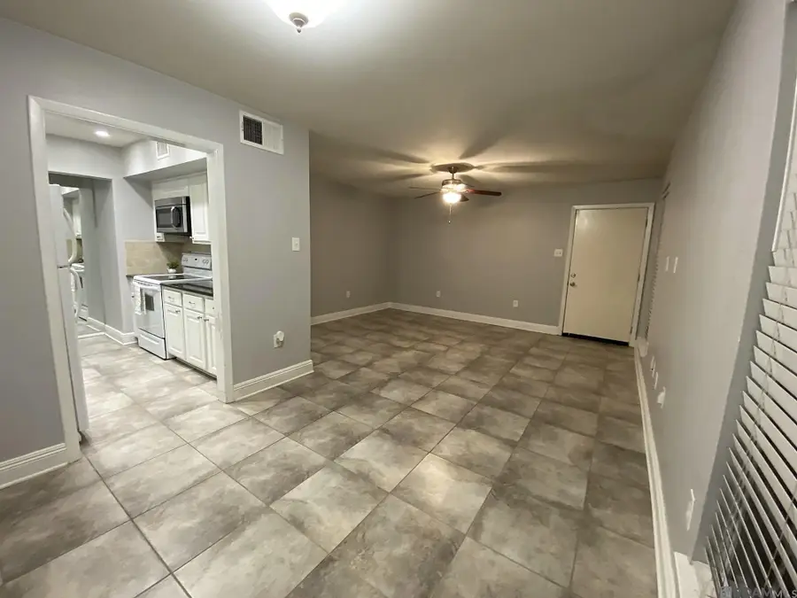 1755 College Dr #110, Baton Rouge, LA 70808 - #3