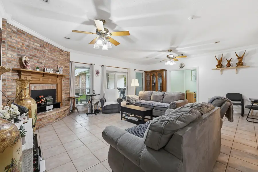 111 Louis Dr, Houma, LA 70364 - #3