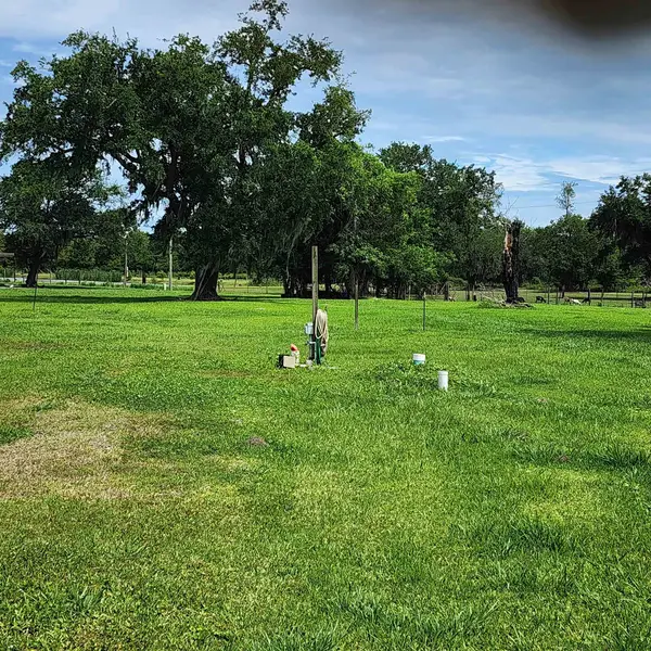 2213 Bayou Dularge Rd, Theriot, LA 70397