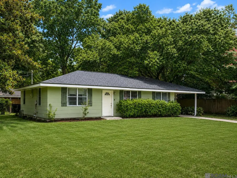823 N Janice Ave, Gonzales, LA 70737 - #2