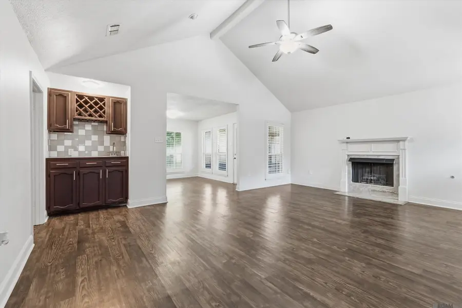 1462 W Fairview Dr, Baton Rouge, LA 70816 - #2