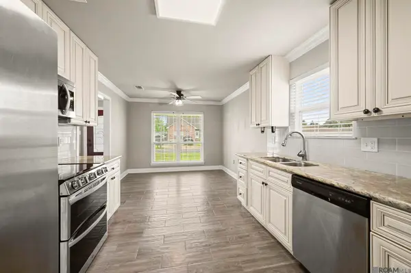 15013 Point Chenier Ave, Baton Rouge, LA 70817
