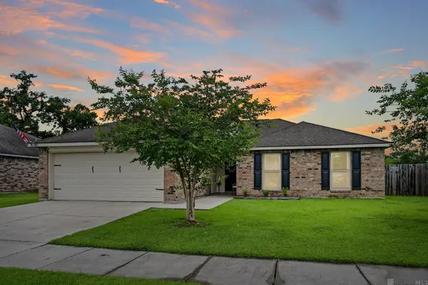 950 Huey Andrew Ave, Gonzales, LA 70737