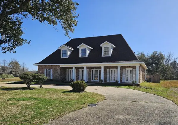 334 Somerset St, Laplace, LA 70068