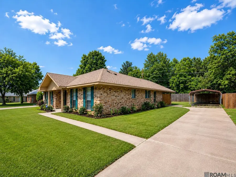 9967 Bunting Dr, Baton Rouge, LA 70809 - #2