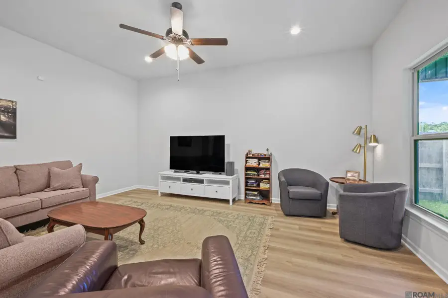 23411 Mango Dr, Denham Springs, LA 70726 - #3
