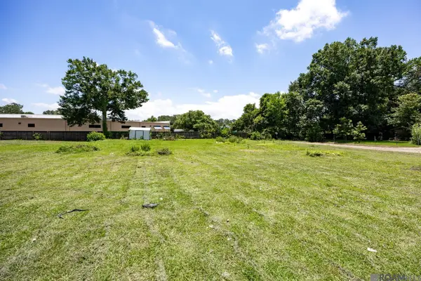 5633 Houston Dr, Baton Rouge, LA 70809