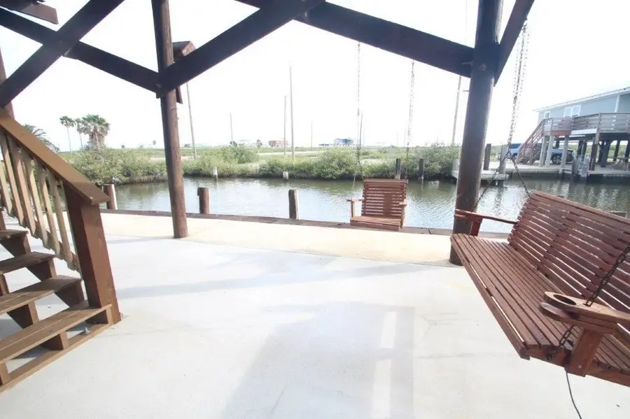 105 Foster Ln, Grand Isle, LA 70358 - #3