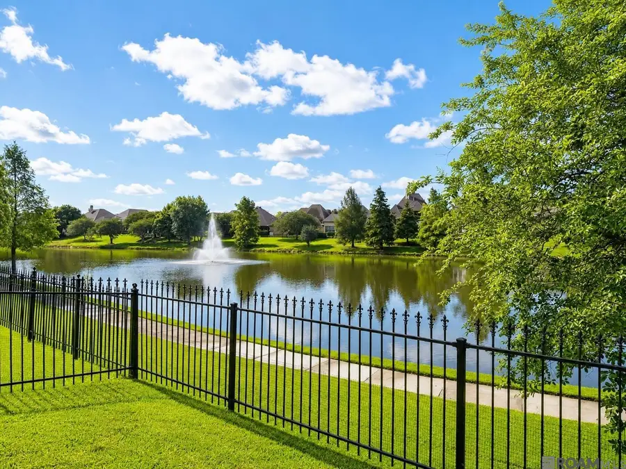 11001 Shoreline Dr, Baton Rouge, LA 70809 - #3