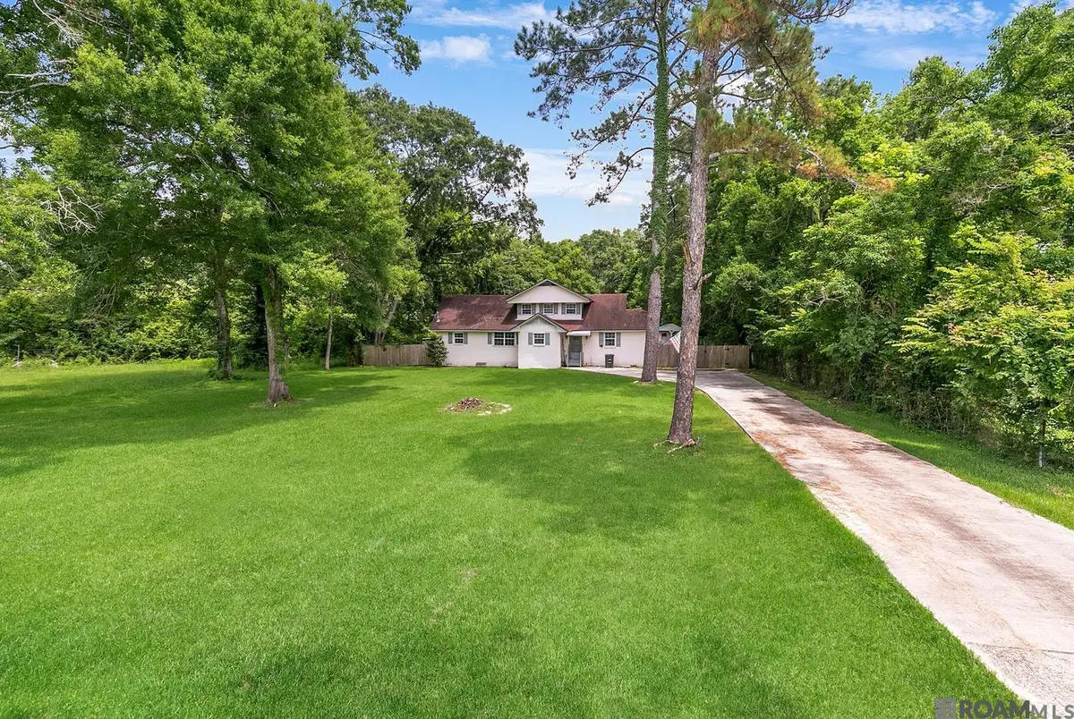 8227 Oak View Dr, Baton Rouge, LA 70814 - #1