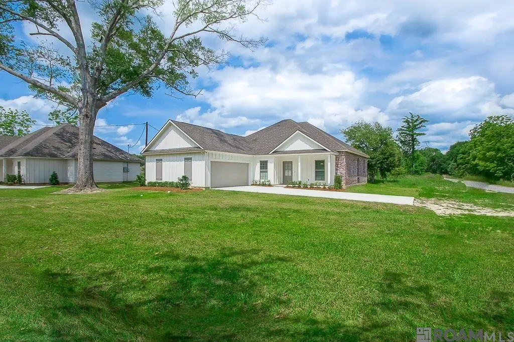 33690 Clinton Allen Rd, Denham Springs, LA 70706 - #1