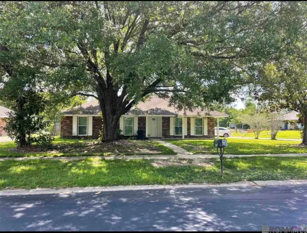 5102 Wicklow Dr, Baton Rouge, LA 70814