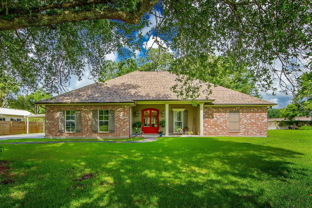 127 Horseshoe Rd, Schriever, LA 70395 - #1