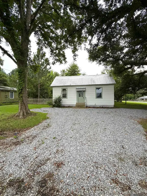 1412 Chestnut St, Jackson, LA 70748