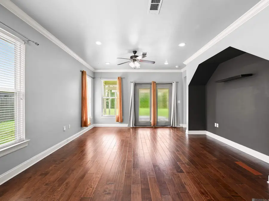 14217 Stone Gate Dr, Baton Rouge, LA 70816 - #3