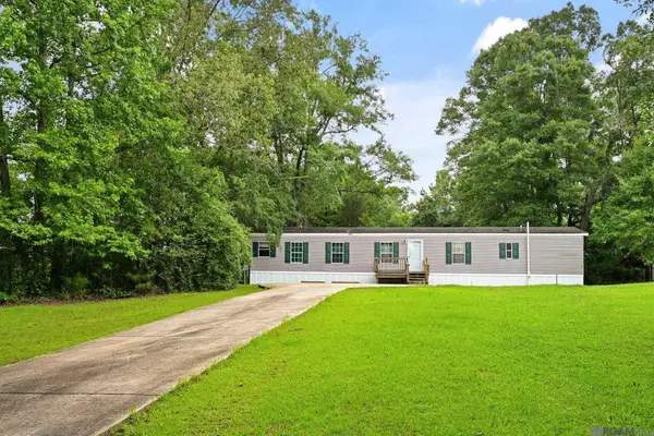 2208 Violet St, Jackson, LA 70748