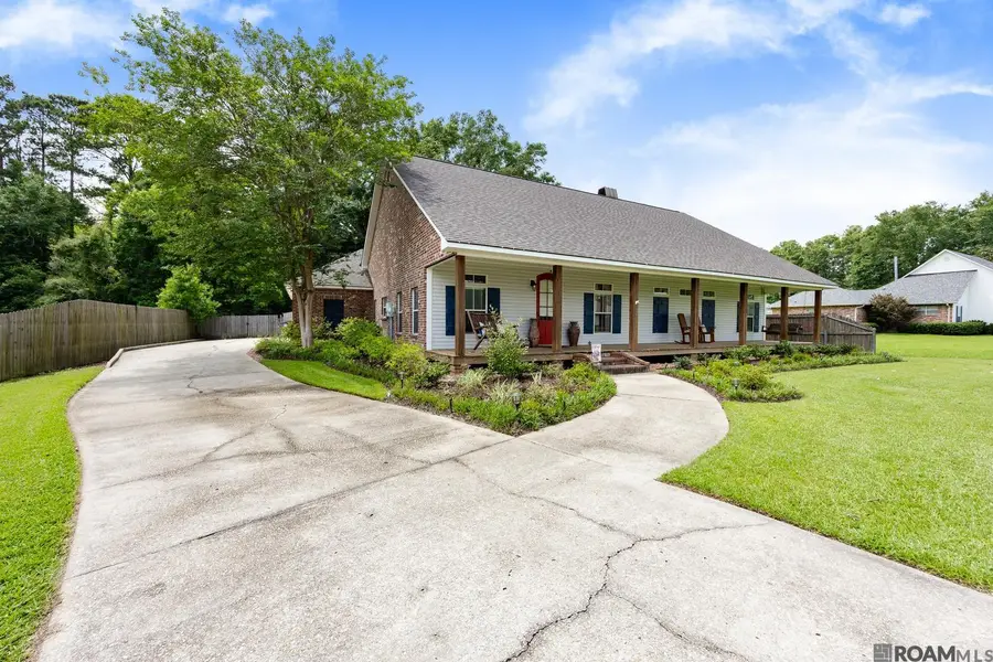 10427 Durmast Dr, Greenwell Springs, LA 70739 - #2