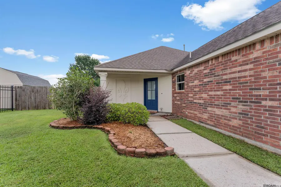 14362 Caribbean Dr, Gonzales, LA 70737 - #2
