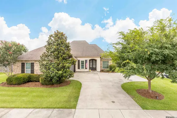 2953 Majestic Oaks Ave, Zachary, LA 70791