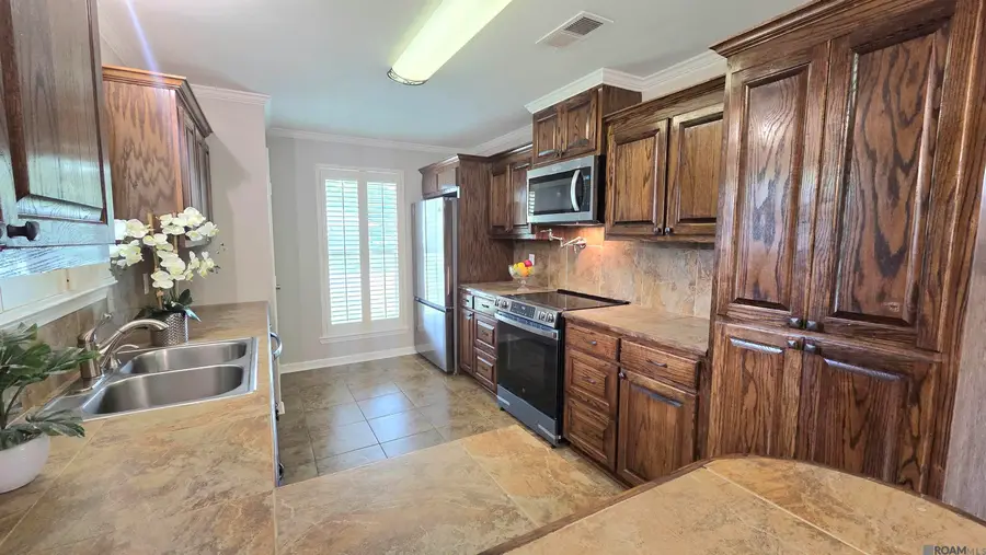 16526 Ellis Ave, Baton Rouge, LA 70816 - #2
