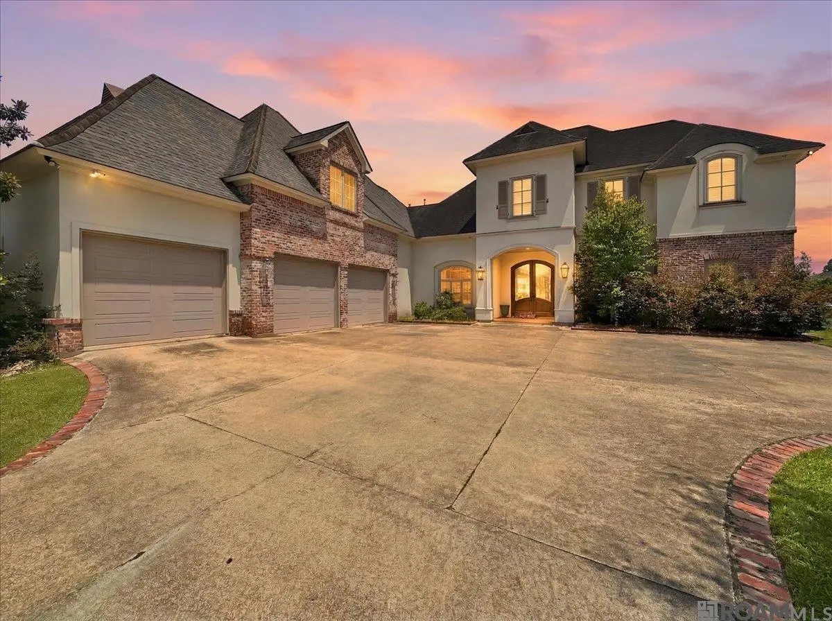 2529 University Club Dr, Saint George, LA 70810 - #1