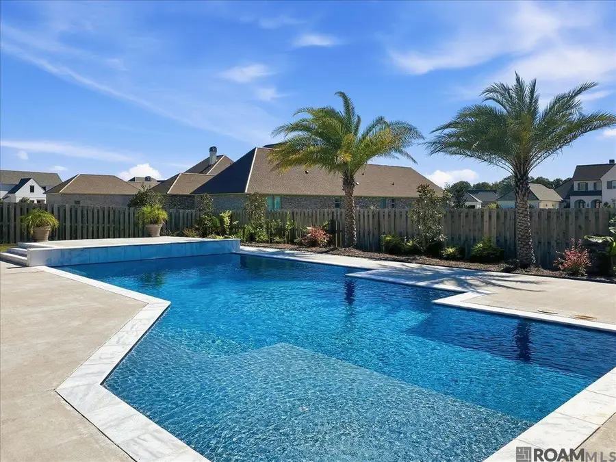 2529 University Club Dr, Saint George, LA 70810 - #3