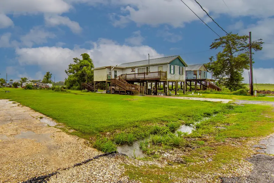 107 Edna St, Chauvin, LA 70344 - #2
