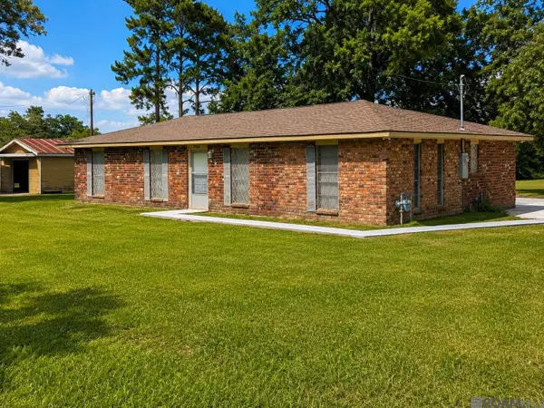 3336 Wyatt Dr, Darrow, LA 70725