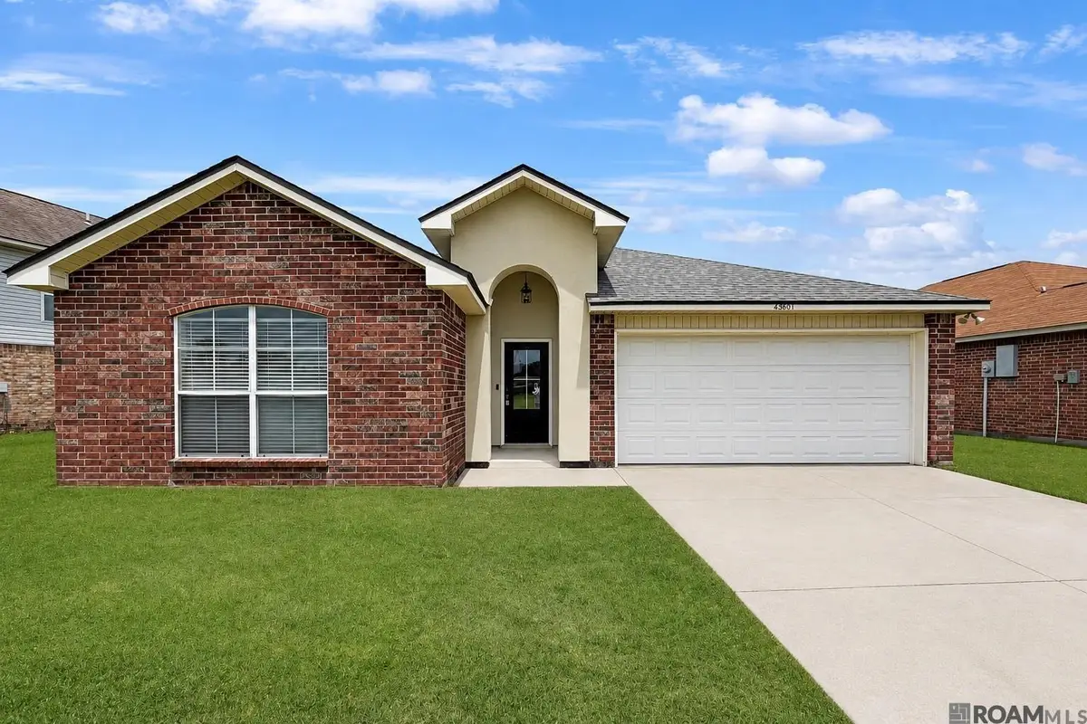 23861 Waterford Ct, Denham Springs, LA 70726 - #1
