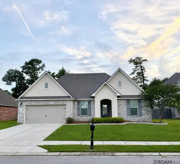 34209 Kingfisher St, Denham Springs, LA 70706