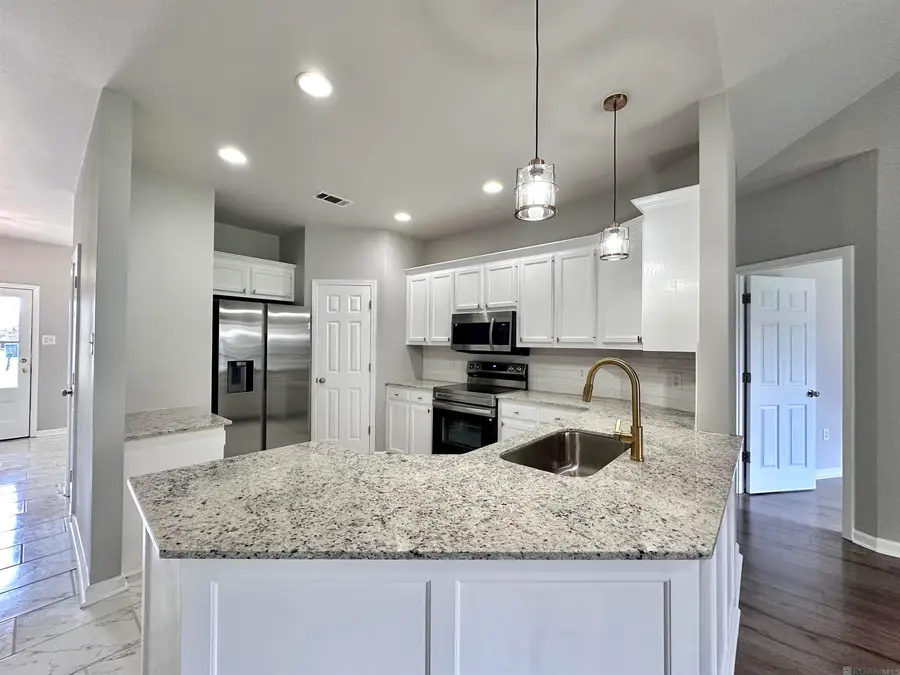 43446 Galvez Oaks Dr, Prairieville, LA 70769 - #3