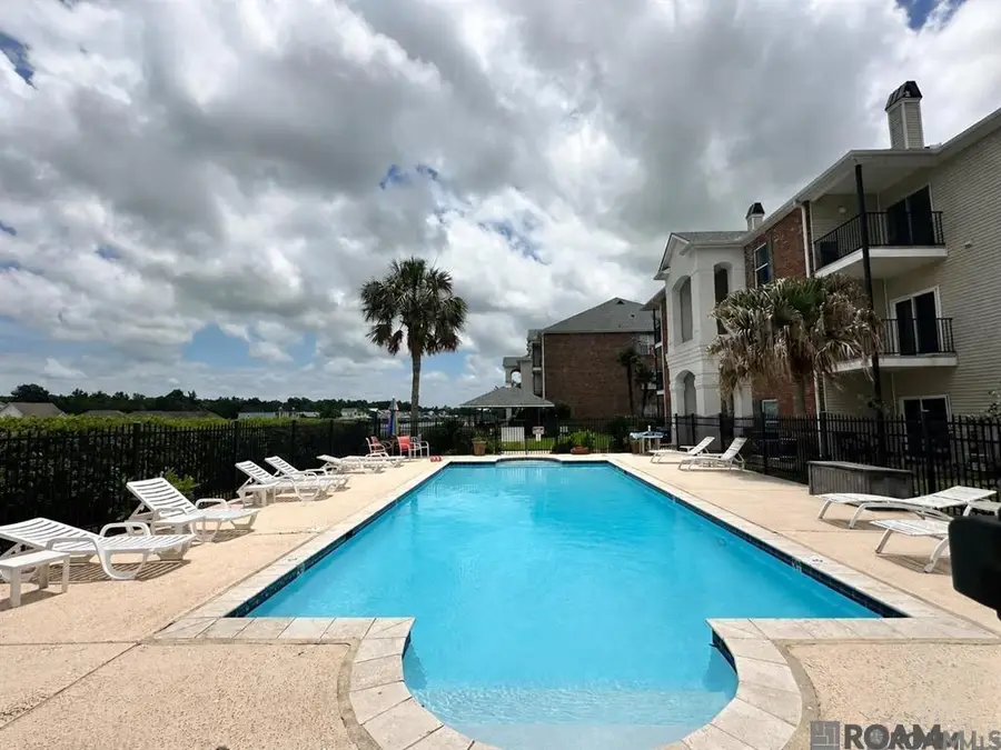 12386 River Highlands #T, Saint Amant, LA 70449 - #3
