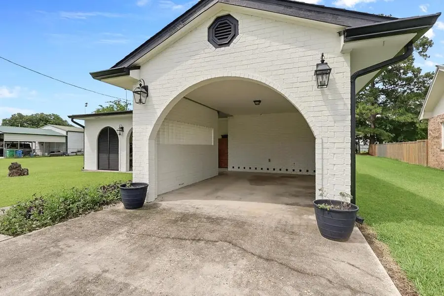 119 Napoleon Ave, Napoleonville, LA 70390 - #2