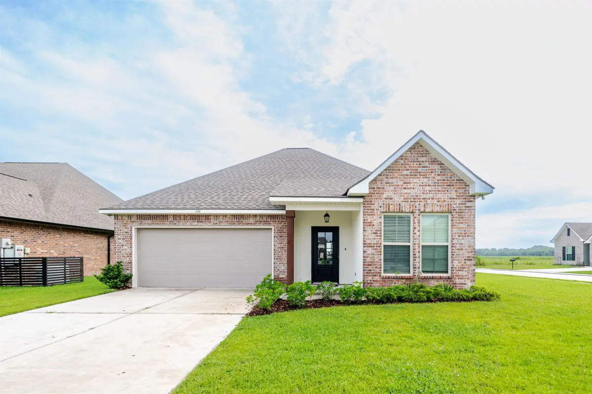 295 Peacock Pointe, Thibodaux, LA 70301 - #1
