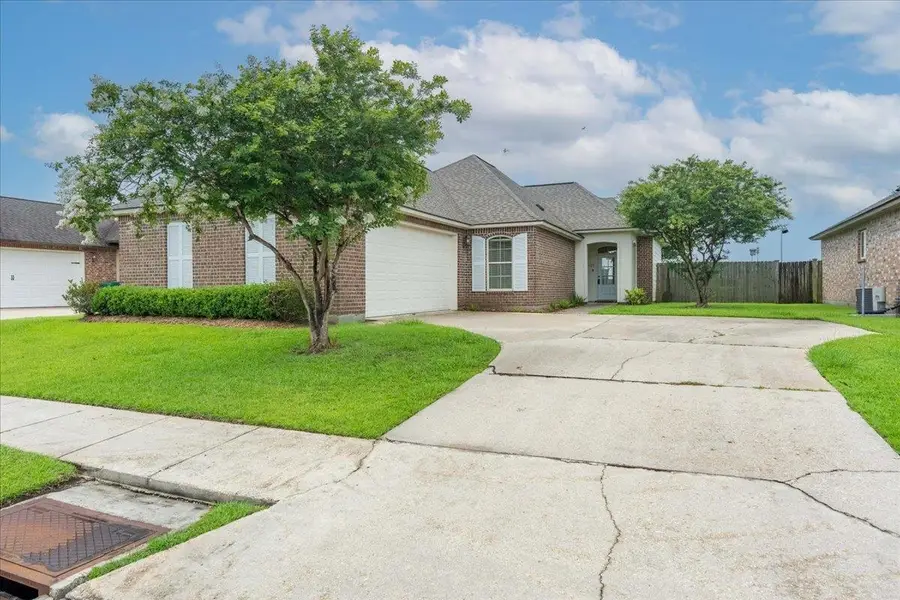 122 Lake Olivia Drive, Thibodaux, LA 70301 - #2