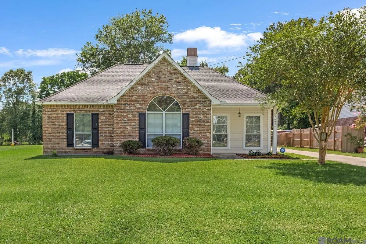 36059 Cheray Dr, Denham Springs, LA 70706 - #1