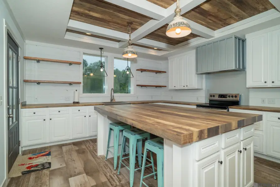 12162 Elmo Lambert Rd, Saint Amant, LA 70774 - #2