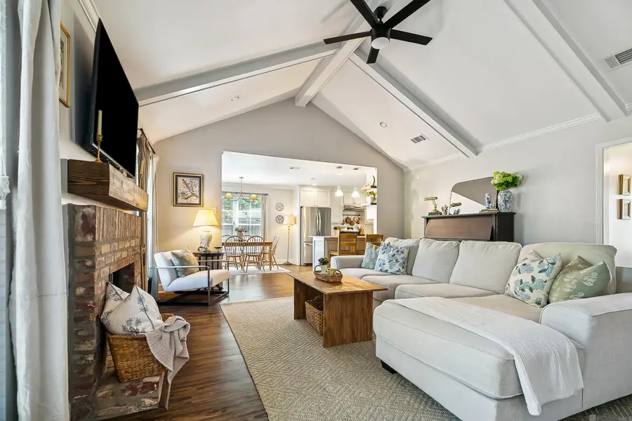1311 Tallwood Dr, Baton Rouge, LA 70816 - #2