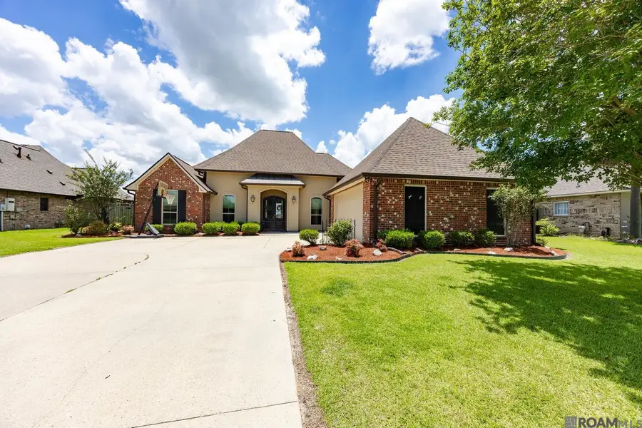 807 Spanish Oaks Dr, Brusly, LA 70719 - #2